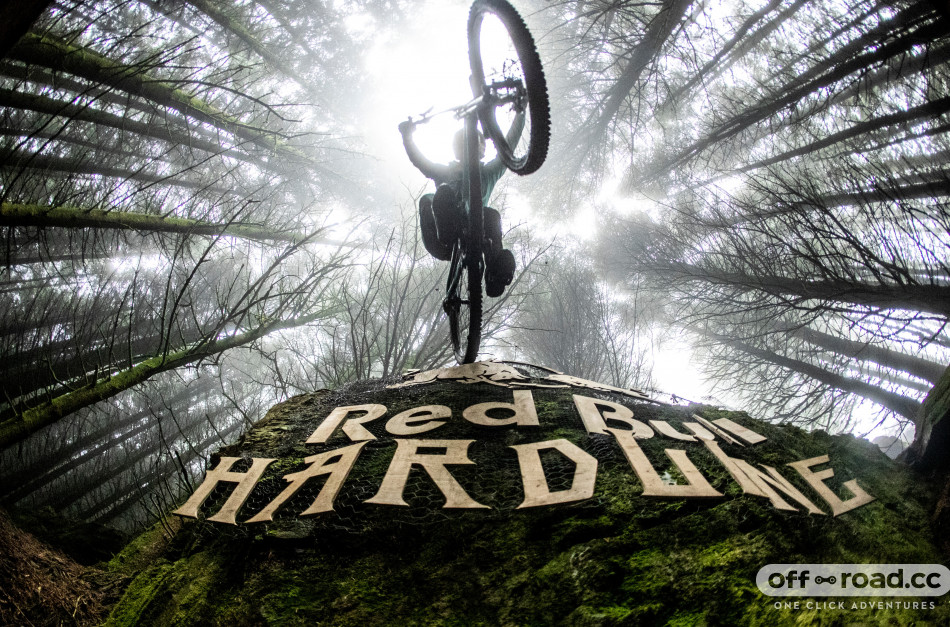 Hardline mountain online bike